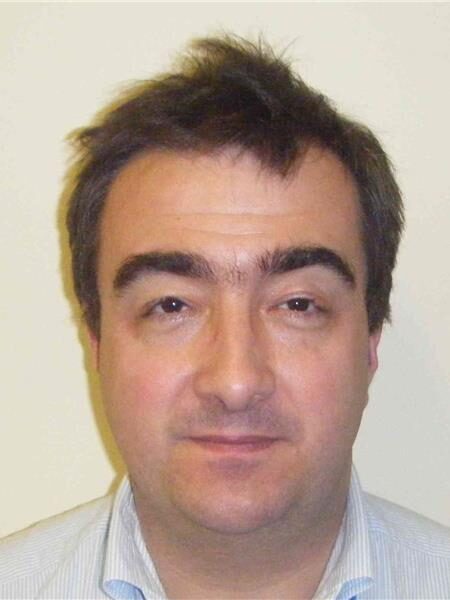 Mr Andrew Browning is a Consultant Ophthalmologist specialising in medical retina conditions including age related macular degeneration and diabetes, retinal genetics, ocular electrophysiology and cataract surgery.