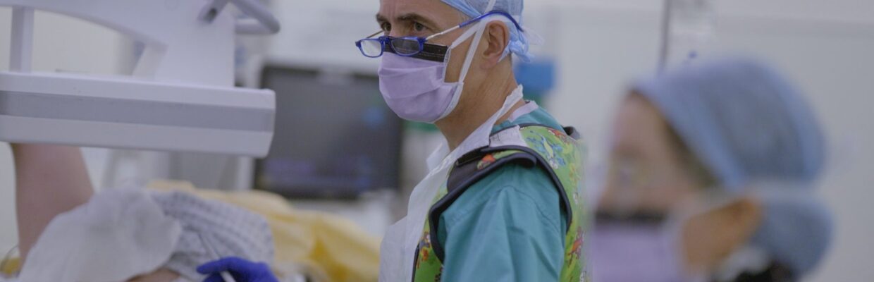 TX6 - PHIL HENMAN SURGEON - 2