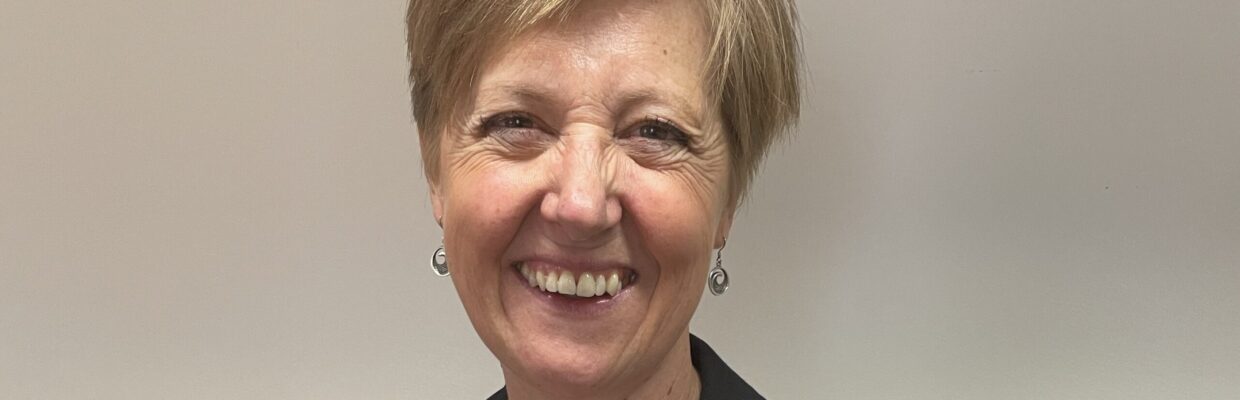 Dr Sophie West